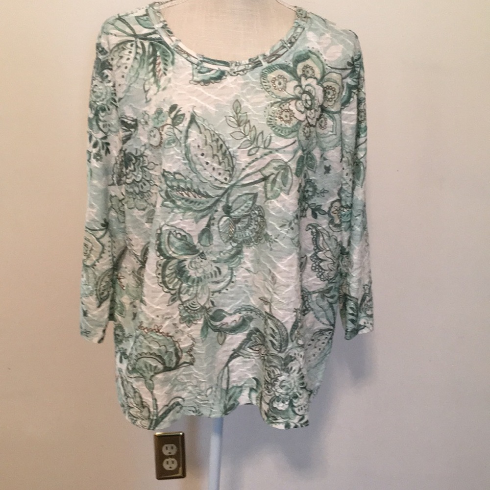 Alfred Dunner green and white top size large.